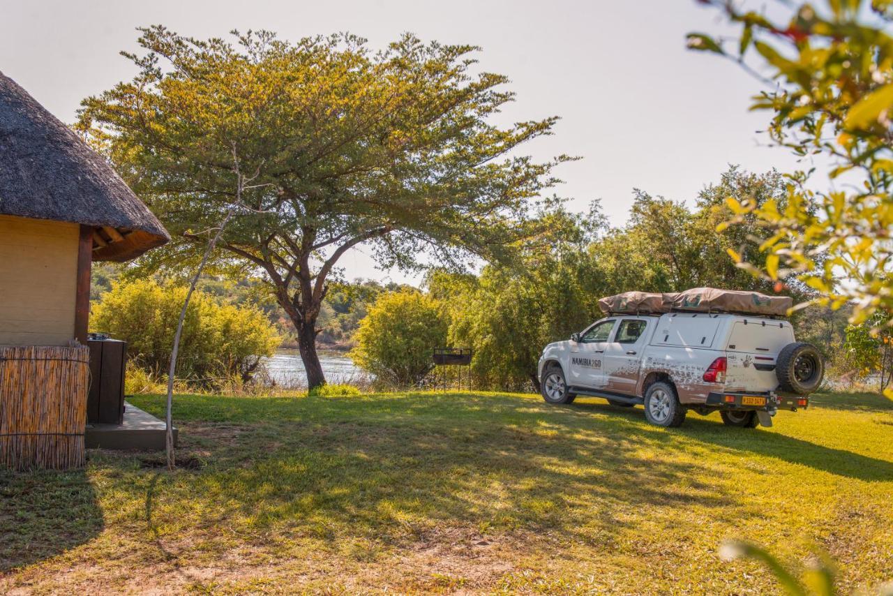 Hakusembe River Campsite รุนดู ภายนอก รูปภาพ